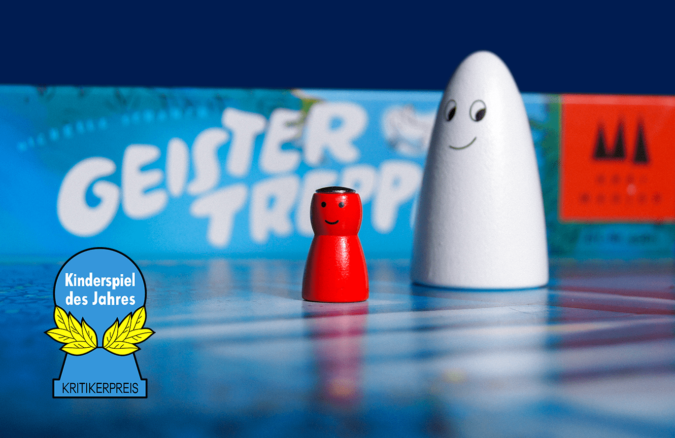 Nahaufnahme von Geist und Spielfigur von Geistertreppe mit Hinweis zur Auszeichnung Kinderspiel des Jahres